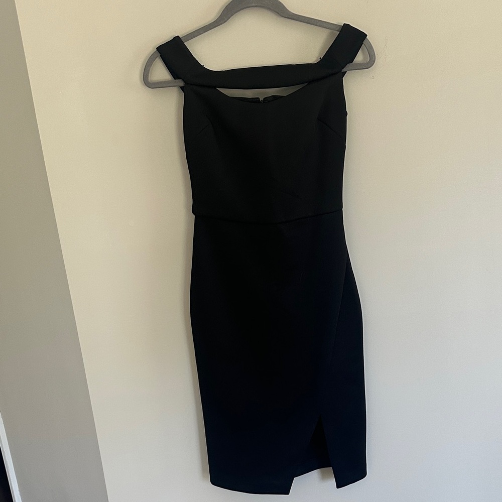 Guess Black Off-Shoulder Midi Dress